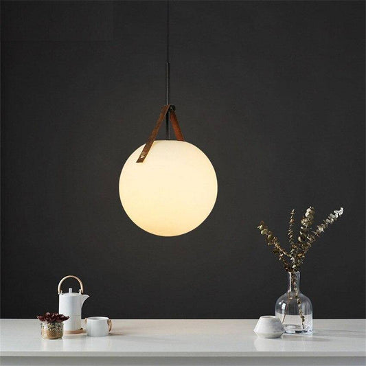 Lampada a sospensione di design a LED con sfera in vetro stile Hang